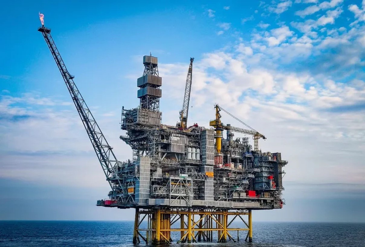 Fixing Galley Cold Room issues on an offshore asset