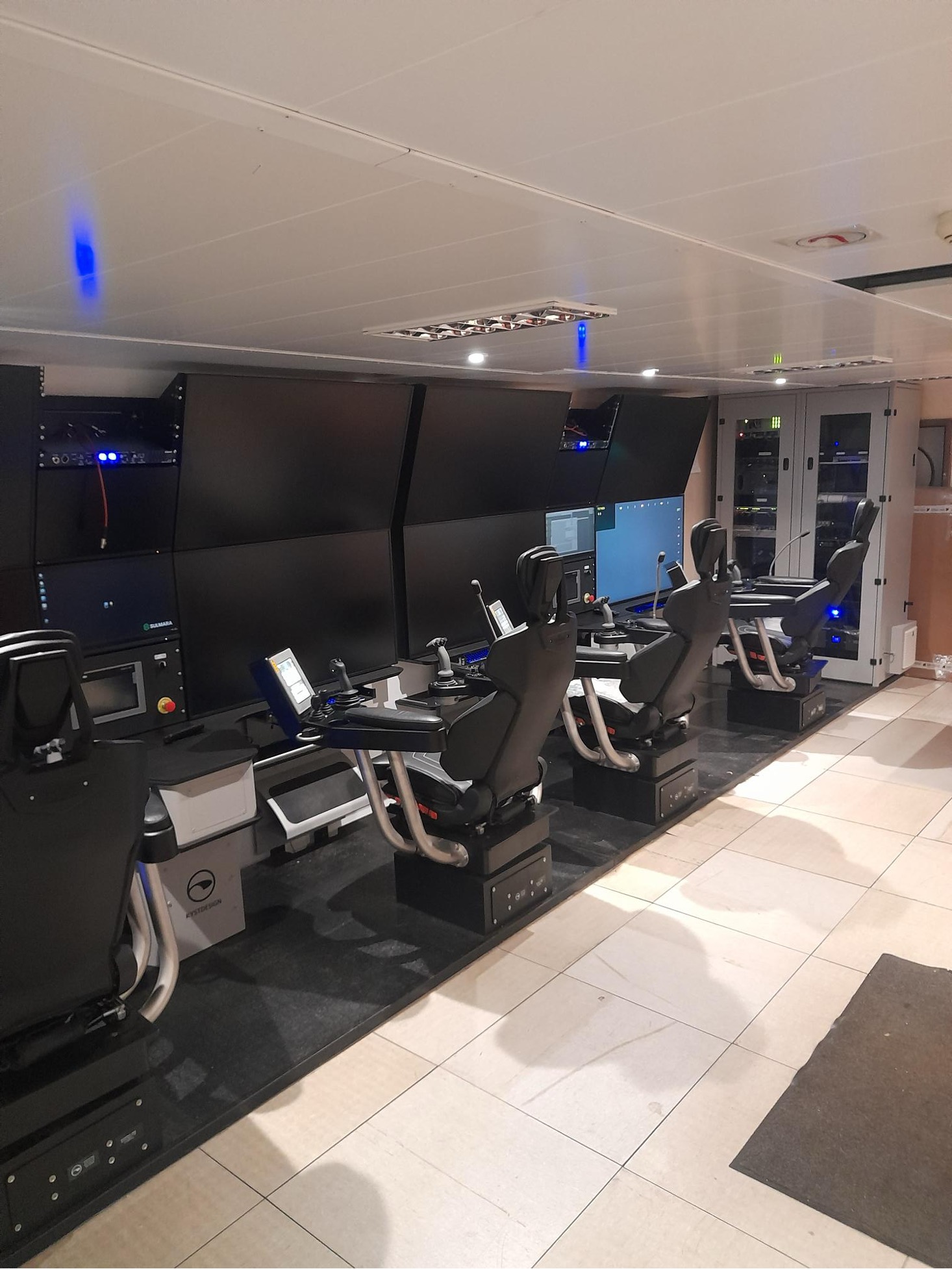 Creation of Dedicated ROV Meeting Room on Offshore Vessel